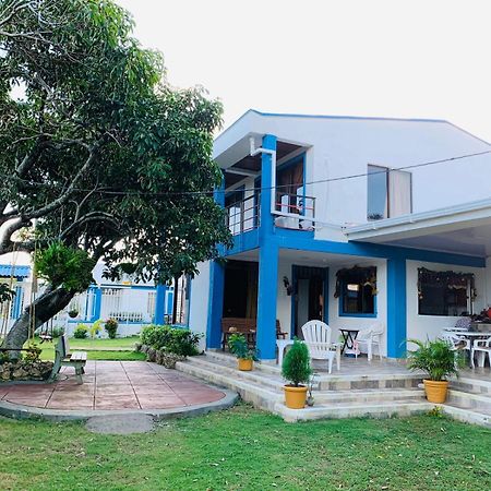 Escalona'S Place San Andres  Exterior photo